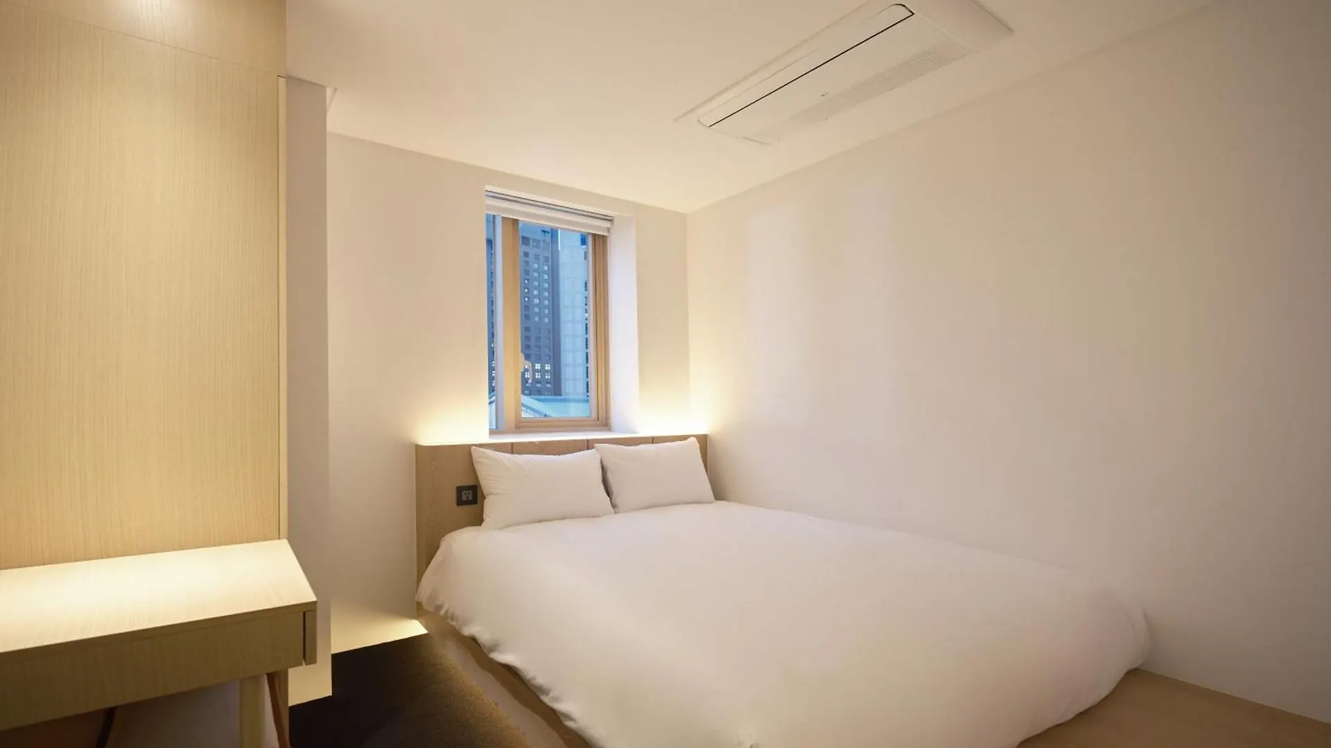 Отель Uh Suite Seoul Deoksugung